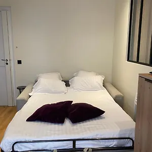 Cail , Paris France